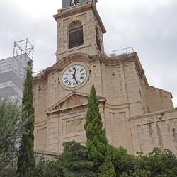 Beim Abstieg kamen wir an dieser Kirche vorbei. Leider geschlossen wg Renovierung