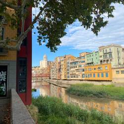 Back in Girona looking at the Eiffel bridge from the west side