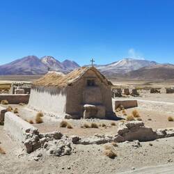 Eine Kirche mitten im Nirgendwo - hier gab es sogar Internet (das aber nicht funktionierte)