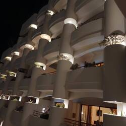 L'hôtel vu de notre terrasse