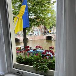 Amsterdam bnb canal views