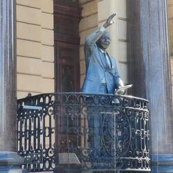 Nelson Mandela Statue