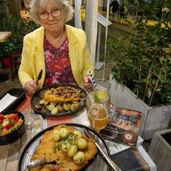 Dineren in een restaurant met origineel Slezisch eten