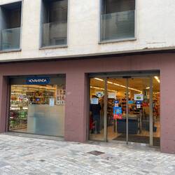 Fav grocery store near the Eiffel bridge - there almost every day