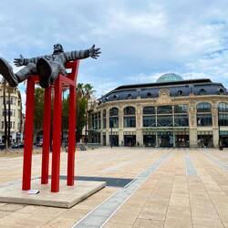 die Katalanen verehren ihren Salvador Dalí