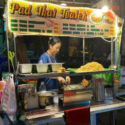 "Pad Thai under a 100 omgggg"