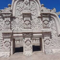 Eingang zum Wasserschloss