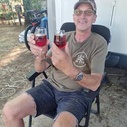 Keine Ahnung wo die Gläser her sind.