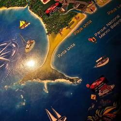 Uvita ist bekannt für Wal Beobachtungen und seinem Strand in Walflossen Form