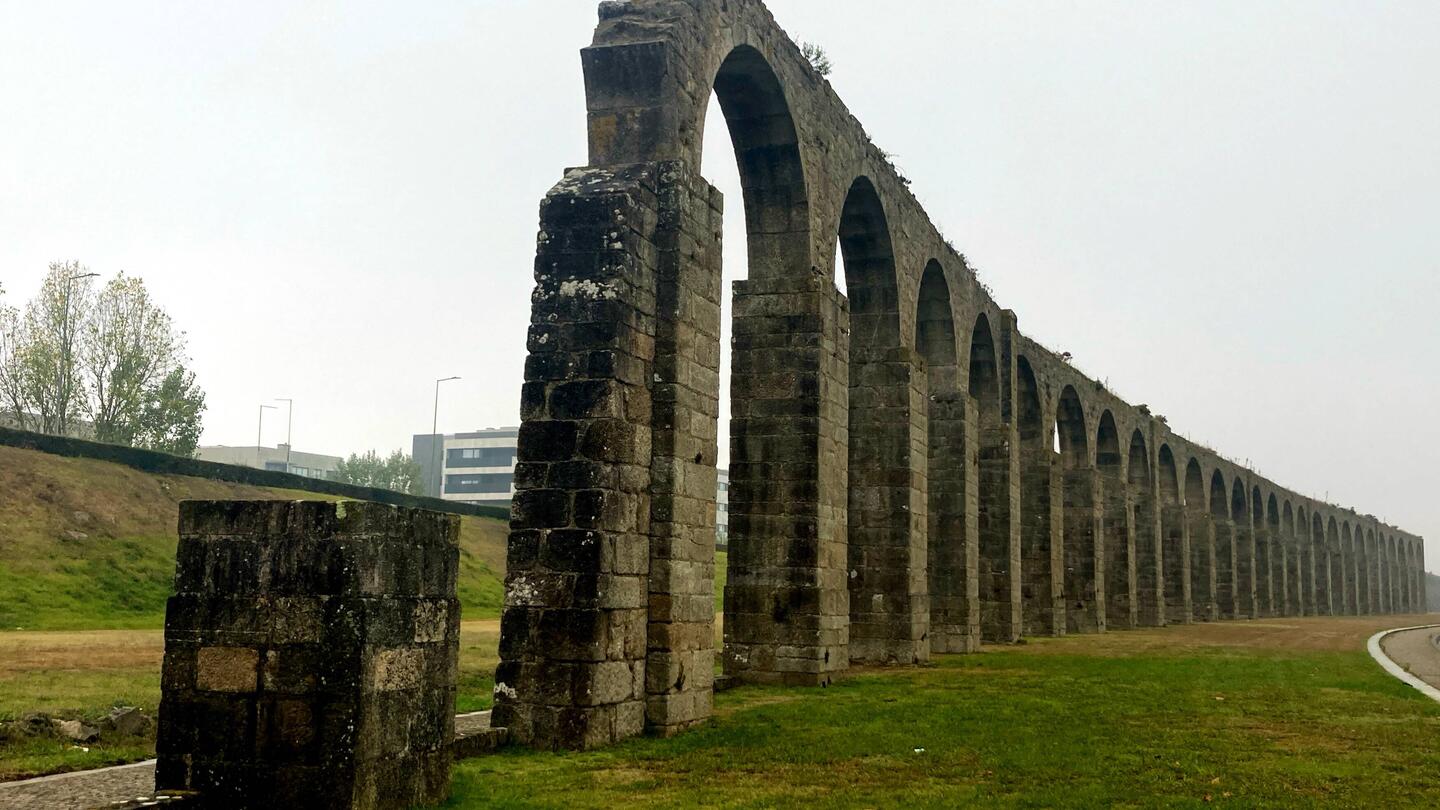 2 mile long aquaduct