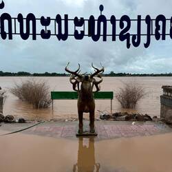 Buddha Park - The 3d biggest flood after 1966 and 2008