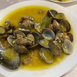 Almejas a la marinera
