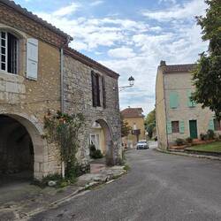 Lots of arcades under the arches in the Bastide village