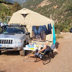 Nur 50 m bis zum See 😃👍