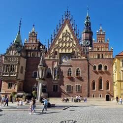 Het stadhuis van Wroclaw - een van de beroemdste gebouwen van Polen