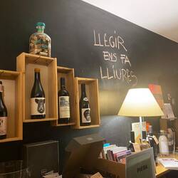 Combo wine store, book shop & tapas