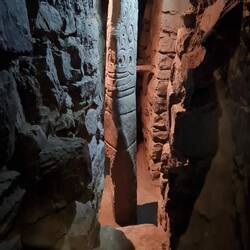 "El lanzón" - wahrscheinlich zu rituellen Zwecken benötigt.