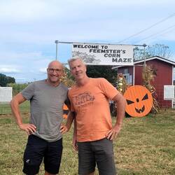 Das Maislabyrinth der Familie