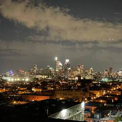 A to kilka dni wcześniej i nocą ale też Philly