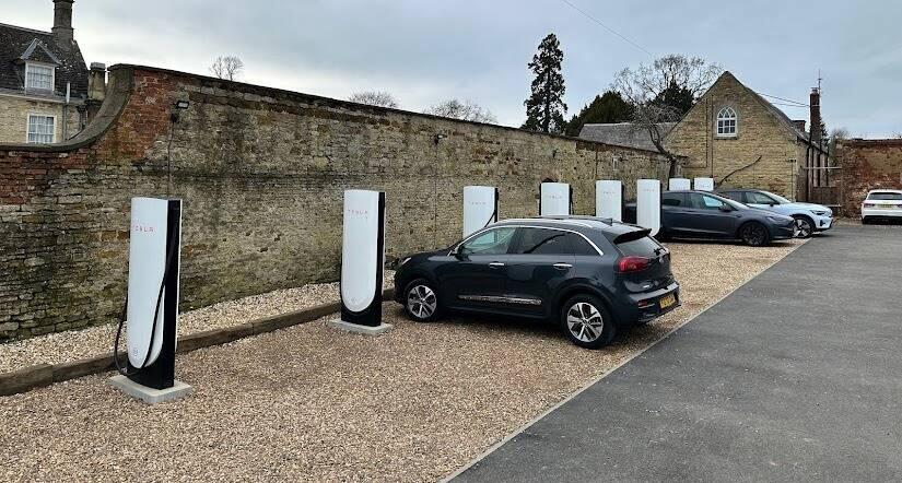 Someone elses photo (and car) at Barton Hall.