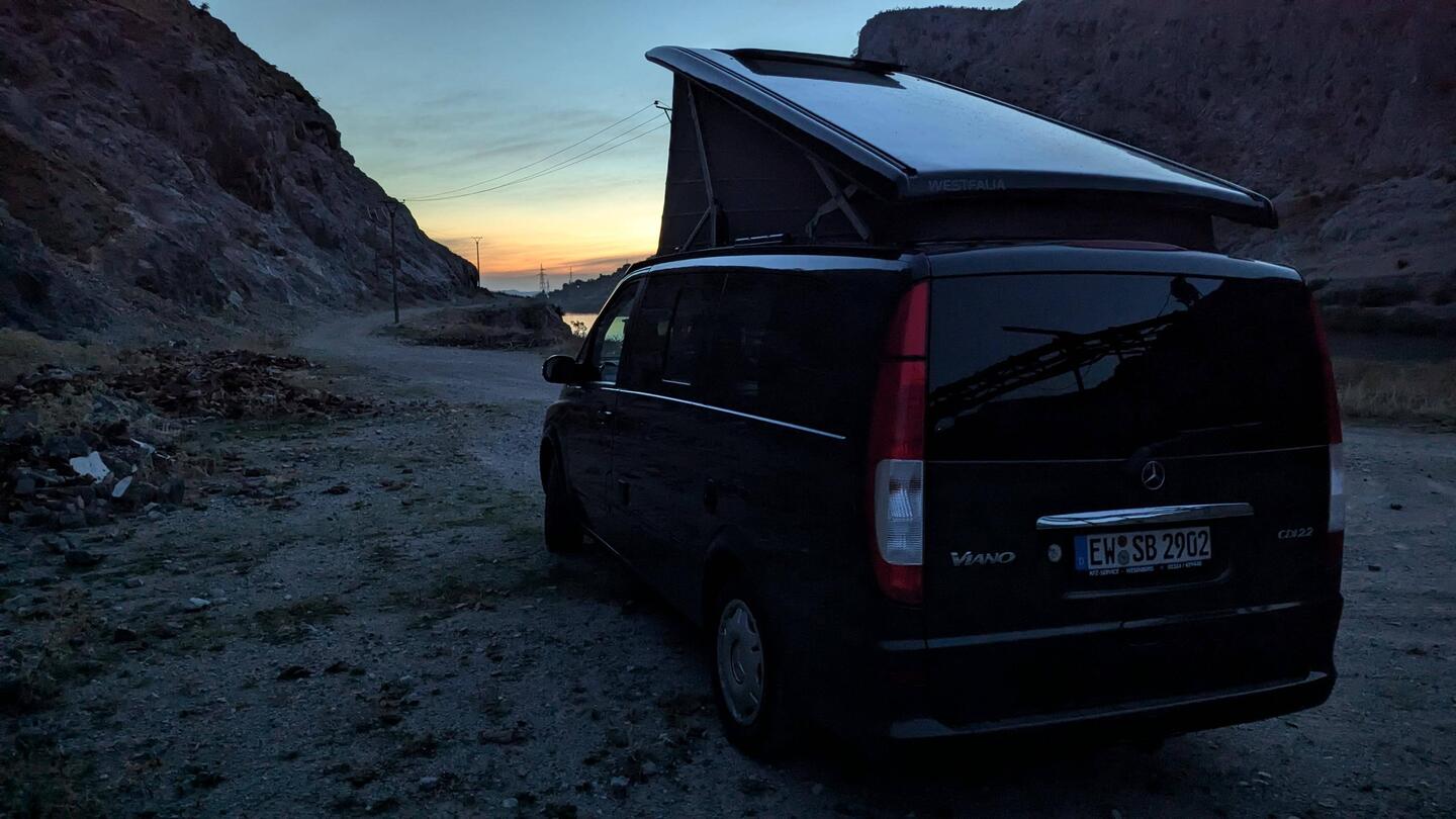 1. Nacht in Albanien, leider zu spät für den Sonnenuntergang