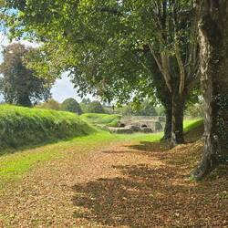 Pleasant walk along the ramparts doesn't take long