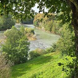 Pleasant views of the Gave d'Oloron from the ramparts