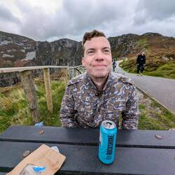 Zufriedener Alex😂