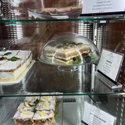 Unreal strudel and cakes