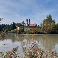 Erster Blick auf Kloster Vornbach!