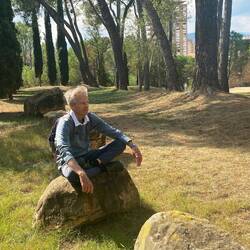 Pause to stretch & meditate