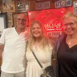 Wir treffen uns mit Emmy