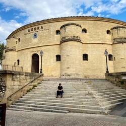 Ankunft in Montpellier: ein früheres Frauengefängnis ist heute das Mekka des Tanzes