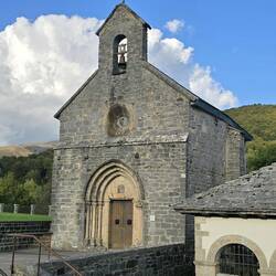 The tiny church de Santiago is located next to the Silo de Carlomagno