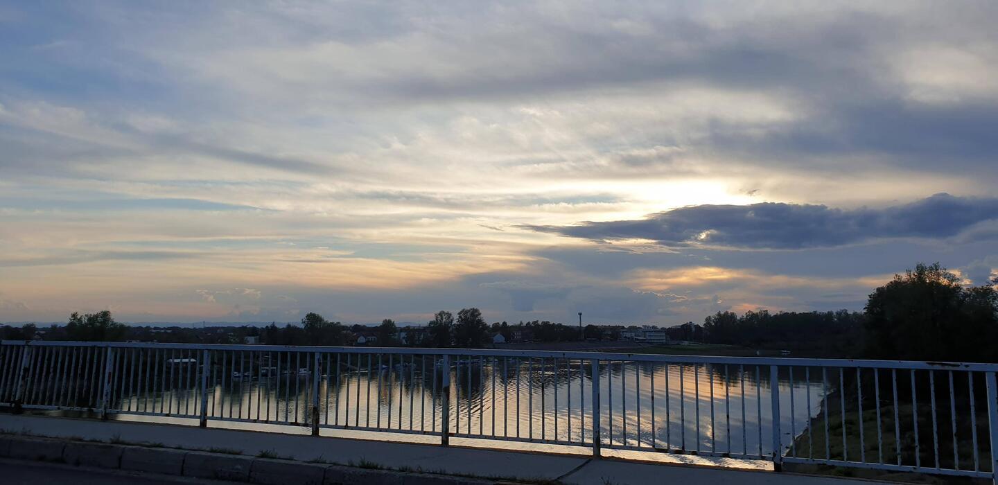 Sonnenuntergang an der Sava.