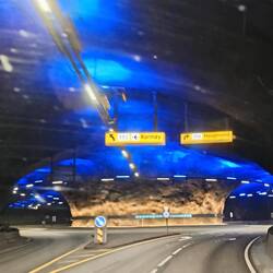 Kreisverkehr 110 m unterhalb des Meeresspiegels
