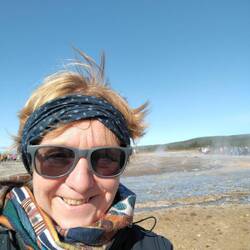 Beim Geysir Strokkur