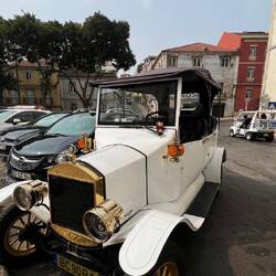 Stadtführung per Oldtimer: https://myhome-mytour.com