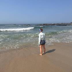 We finally dipped our toes into the ocean! I went up to my knees bc one of them was a bit sore.