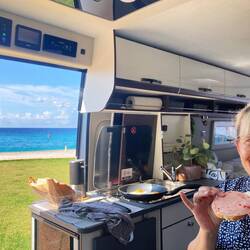 Mittwoch, 25.09. | Frühstück in Himarë