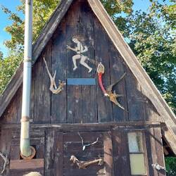 Eine Fischerhütte mit sehr unterschiedlicher Deko!