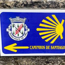 Camino signage