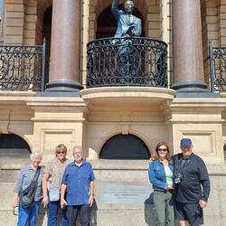 Nelson Mandela Statue