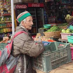 Begegnung in Rekong Peo mit typischer Kopfbedeckung #4😁