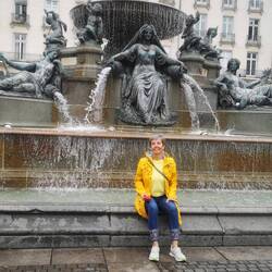Dieser Brunnen auf der Place Royal soll die Loire und ihre Nebenflüsse darstellen. Ich bin nur Dekor