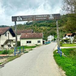 Zufahrt zum Wasserfall