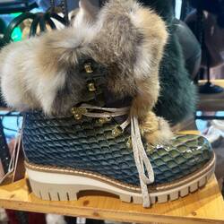 Schade, haben wir keinen Platz mehr in unserem Töffgepäck 😅😂😂😂