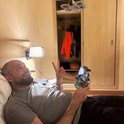 Was fliegt denn da im Zimmer rum?