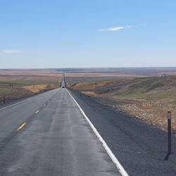 Links und rechts, soweit das Auge reicht - nur Kornfelder