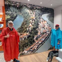 Im Tourismus Büro von Burghausen!